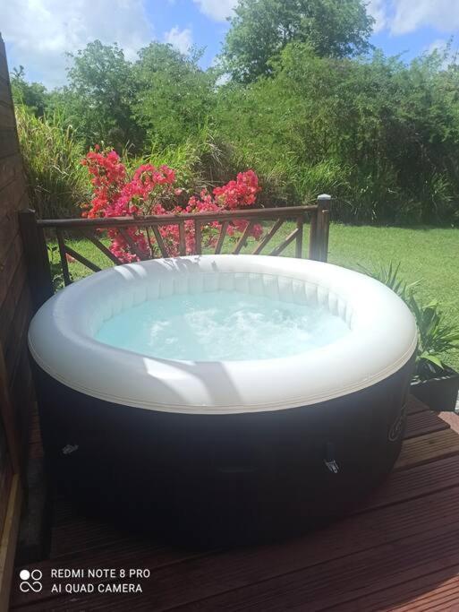 Ti-Case Appartement Jacuzzi A 100M De La Plage Sainte-Luce Extérieur photo